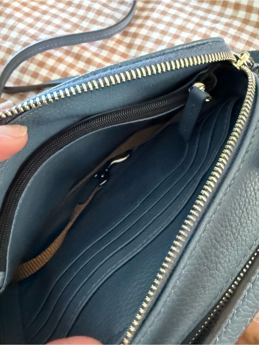 Dooney & Bourke Belvedere Crossbody Bag - Picture 4 of 5